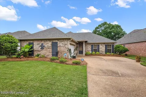 302 Camber Ct, Brandon, MS 39047
