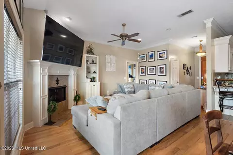 Living - 302 Camber Ct, Brandon, MS 39047 photo 1 of 1