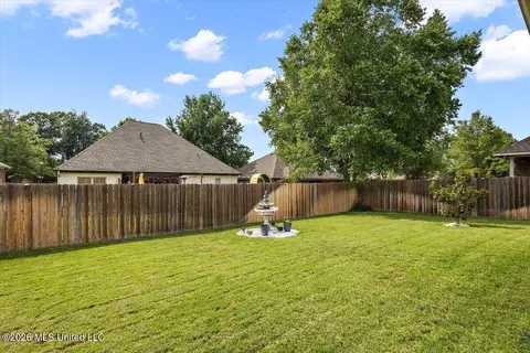 Exterior - 302 Camber Ct, Brandon, MS 39047 photo 3 of 3