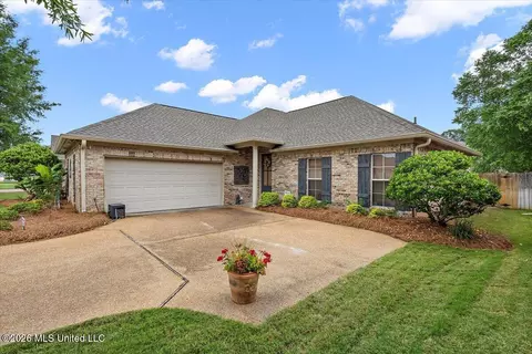 Exterior - 302 Camber Ct, Brandon, MS 39047 photo 2 of 3