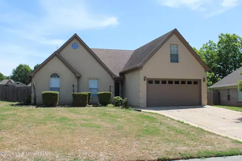 5928 Fredrick Dr, Southaven, MS 38671
