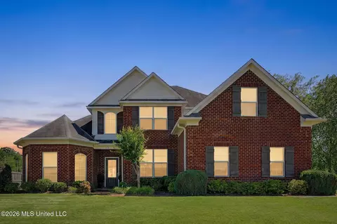 Exterior - 4929 Bakersfield Dr, Nesbit, MS 38651 photo 2 of 10