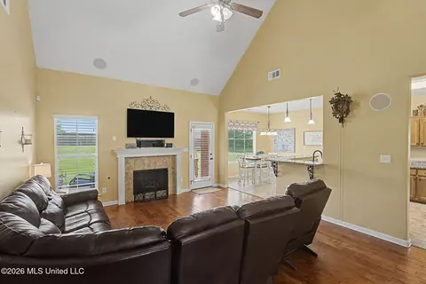 Other - 4929 Bakersfield Dr, Nesbit, MS 38651 photo 3 of 10