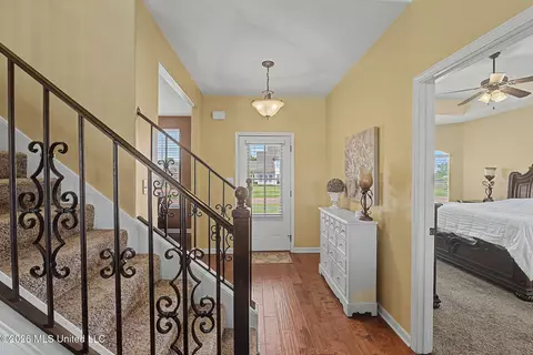 Entry Way - 4929 Bakersfield Dr, Nesbit, MS 38651 photo 1 of 5