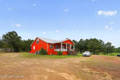 1005 Pine Ridge Dr, Crystal Springs, MS 39059