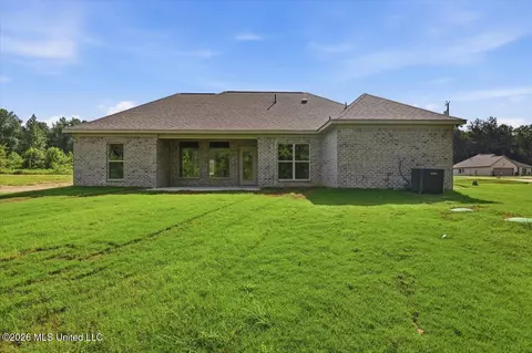 Exterior - 214 New Haven Ln, Brandon, MS 39042 photo 5 of 8