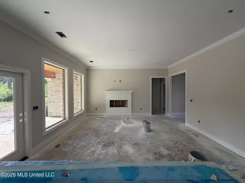 Living - 214 New Haven Ln, Brandon, MS 39042 photo 2 of 2