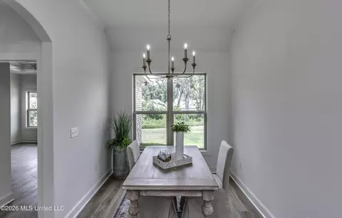 Dining - 804 Albany St, Brandon, MS 39042 photo 1 of 3