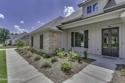 Other - 804 Albany St, Brandon, MS 39042 photo 1 of 9