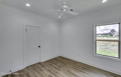 Bedroom - 804 Albany St, Brandon, MS 39042 photo 8 of 16