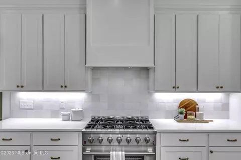 Kitchen - 804 Albany St, Brandon, MS 39042 photo 3 of 3