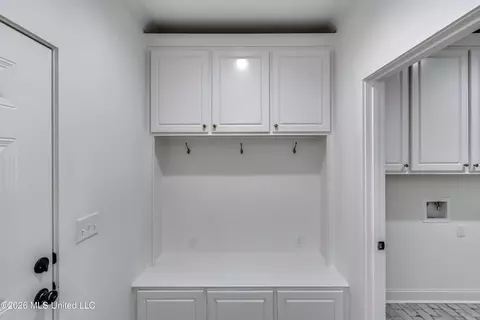 Entry Way - 804 Albany St, Brandon, MS 39042 photo 3 of 4