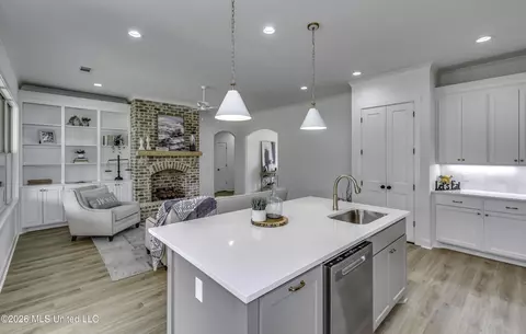 Kitchen - 804 Albany St, Brandon, MS 39042 photo 1 of 3