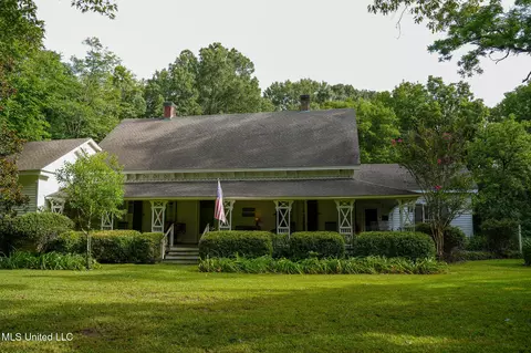 5302 Bend Rd, Vaughan, MS 39179
