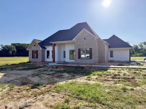 409 Lennon Ln, Brandon, MS 39047