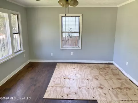 Living - 3753 Liberty St, Jackson, MS 39213 photo 1 of 2
