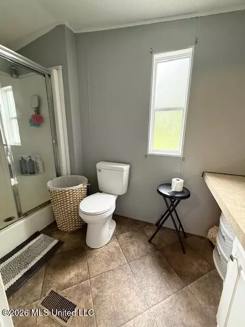 Bath - 8320 Darlene Dr, Moss Point, MS 39562 photo 2 of 3