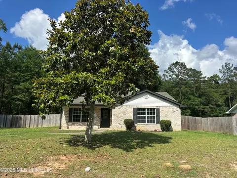 22034 Rayvan Ln, Kiln, MS 39556