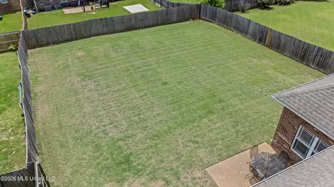 View/Area - 2349 Saint Ives Ln, Hernando, MS 38632 photo 2 of 4