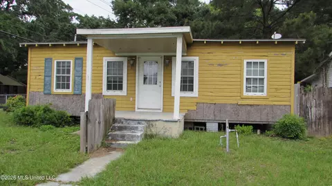 303 Myrtle St, Gulfport, MS 39507