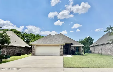 45 Hedges Plantation Pl, Natchez, MS 39120