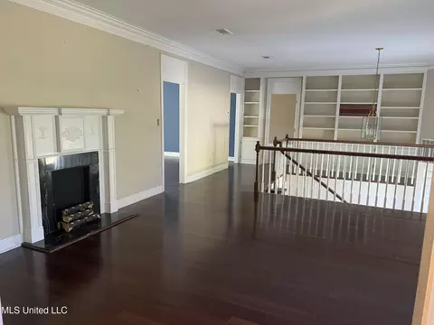 Living - 116 Duster Dr, Natchez, MS 39120 photo 1 of 6