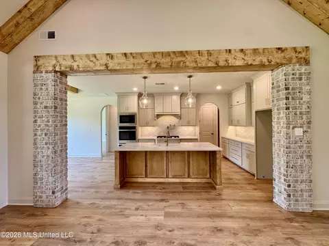 Other - 302 Oakworth Dr, Hernando, MS 38632 photo 1 of 6