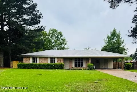 738 Black Oak Cir, Pearl, MS 39208