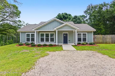 116 Jw Holland Rd, Lucedale, MS 39452