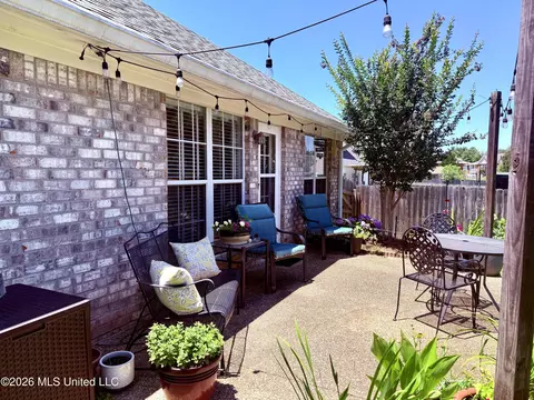 Exterior - 451 Abbey Woods, Brandon, MS 39047 photo 5 of 11