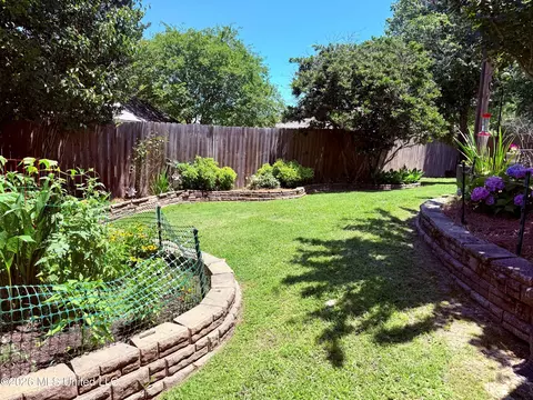 Exterior - 451 Abbey Woods, Brandon, MS 39047 photo 6 of 11