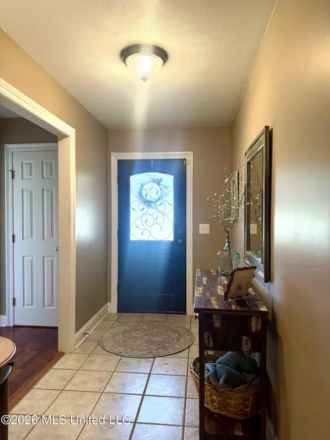 Entry Way - 451 Abbey Woods, Brandon, MS 39047 photo 1 of 2