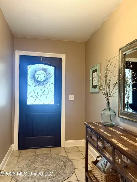 Entry Way - 451 Abbey Woods, Brandon, MS 39047 photo 2 of 2