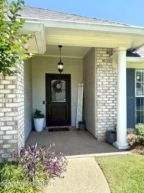 Exterior - 451 Abbey Woods, Brandon, MS 39047 photo 4 of 11