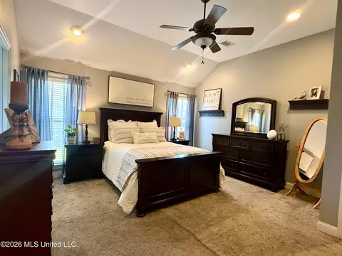 Bedroom - 451 Abbey Woods, Brandon, MS 39047 photo 2 of 4