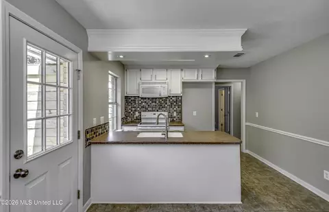 Other - 663 Falcon Ln, Florence, MS 39073 photo 2 of 16
