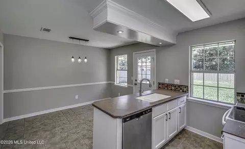 Kitchen - 663 Falcon Ln, Florence, MS 39073 photo 4 of 5