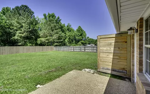 Exterior - 663 Falcon Ln, Florence, MS 39073 photo 6 of 10