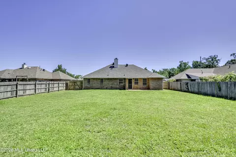 Exterior - 663 Falcon Ln, Florence, MS 39073 photo 5 of 10