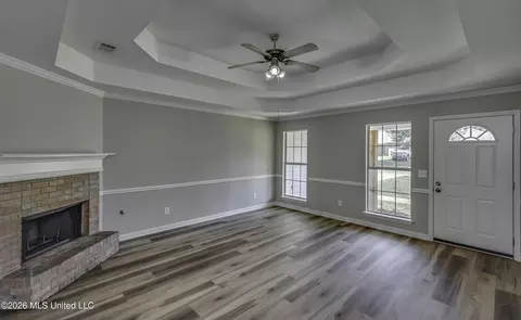 Living - 663 Falcon Ln, Florence, MS 39073 photo 3 of 5