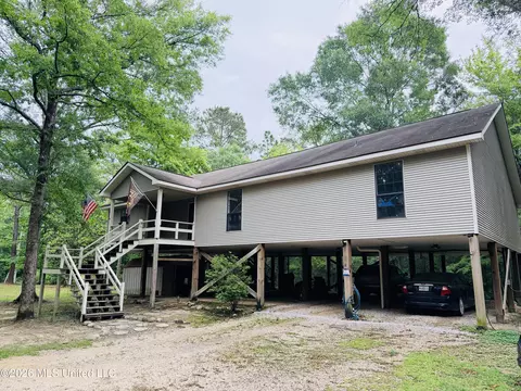 24433 Catahoula Ln, Picayune, MS 39466