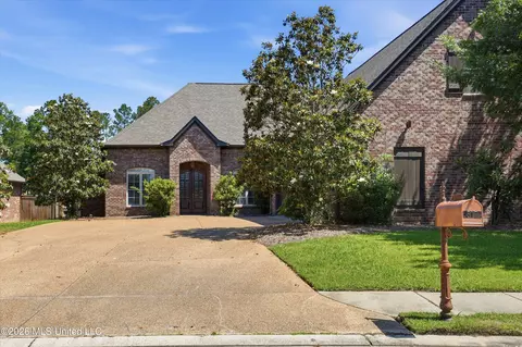 Exterior - 317 Gladeview Pl, Brandon, MS 39047 photo 2 of 4