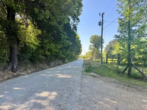 107 Union Valley Rd, Byhalia, MS 38611