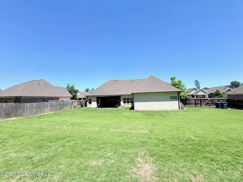 Exterior - 2353 Ouse Valley Ln, Hernando, MS 38632 photo 7 of 8