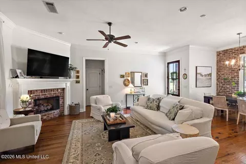 Living - 169 Westerly Pl, Madison, MS 39110 photo 2 of 3