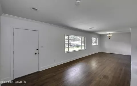 Living - 2051 Meadowbrook Rd, Jackson, MS 39211 photo 1 of 8
