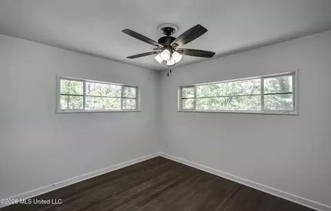 Bedroom - 2051 Meadowbrook Rd, Jackson, MS 39211 photo 4 of 9