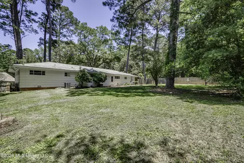 Exterior - 2051 Meadowbrook Rd, Jackson, MS 39211 photo 10 of 14