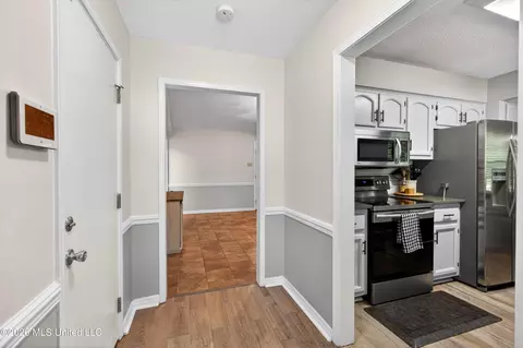 Entry Way - 24404 Superior Dr, Lucedale, MS 39452 photo 1 of 1