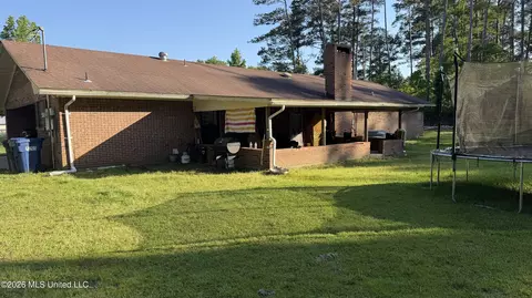 Exterior - 1684 Old Highway 80, Forest, MS 39074 photo 4 of 7